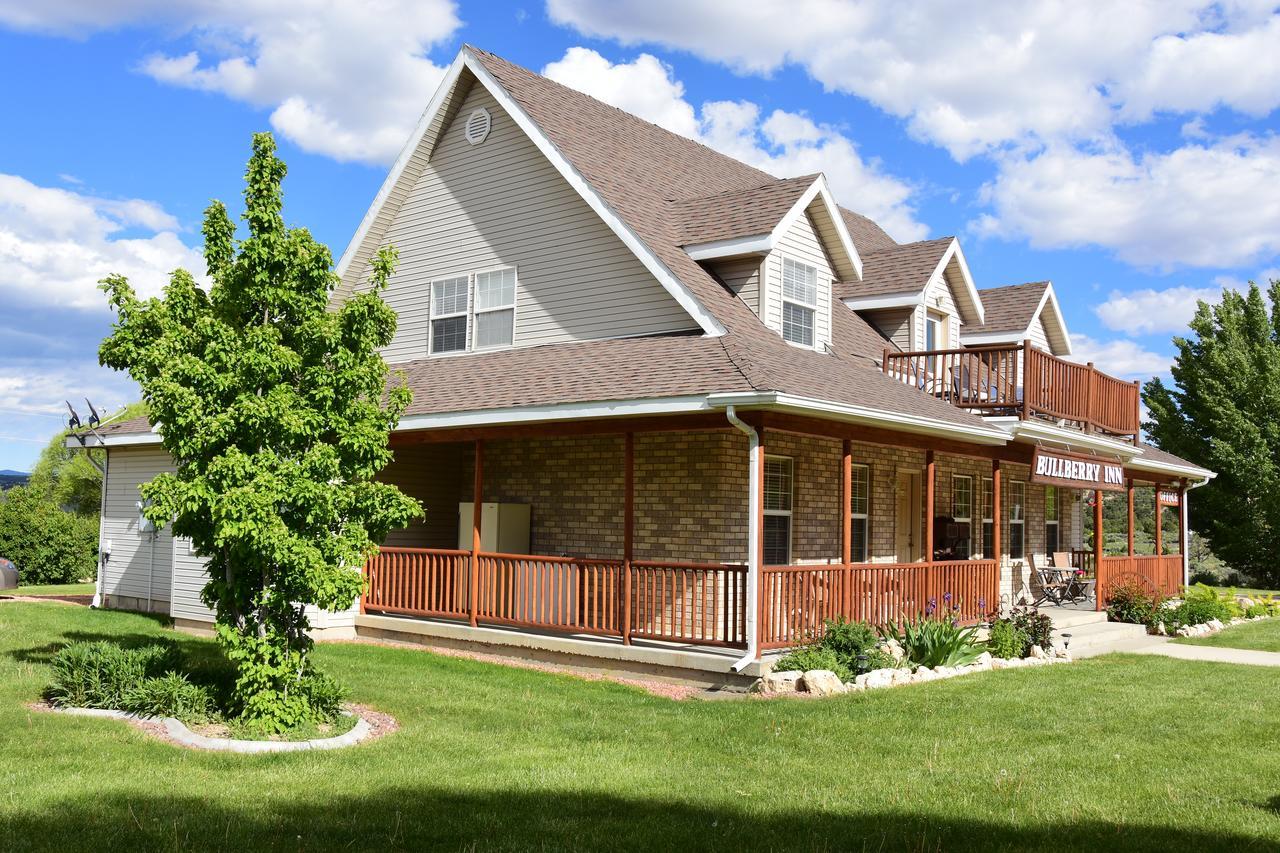 Bullberry Inn Bed & Breakfast Tropic Exterior foto