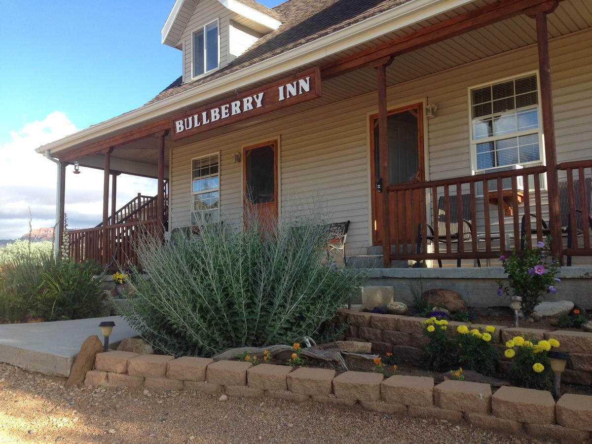 Bullberry Inn Bed & Breakfast Tropic Exterior foto